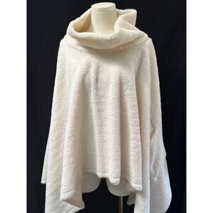 Women’s Jane & Berry Crème Faux Fur Turtleneck Poncho One Size